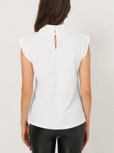 Bluse mit Stehkragen und Flügelärmeln
